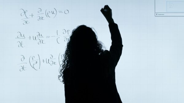 【2023年１月スタート】新中３クラスの数学・理科の現在の進度は？
