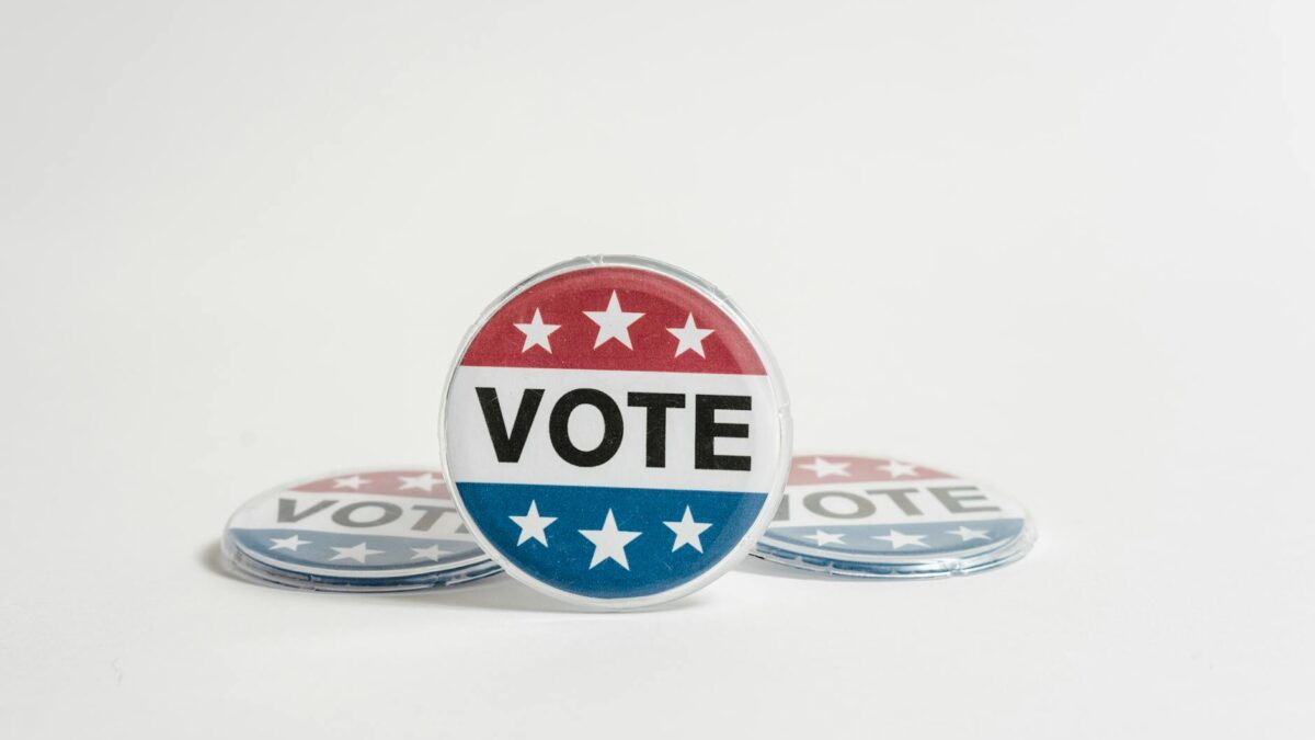 vote pin back buttons