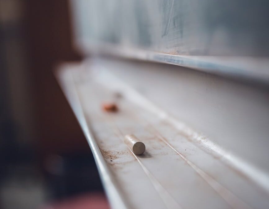 wood light dirty school